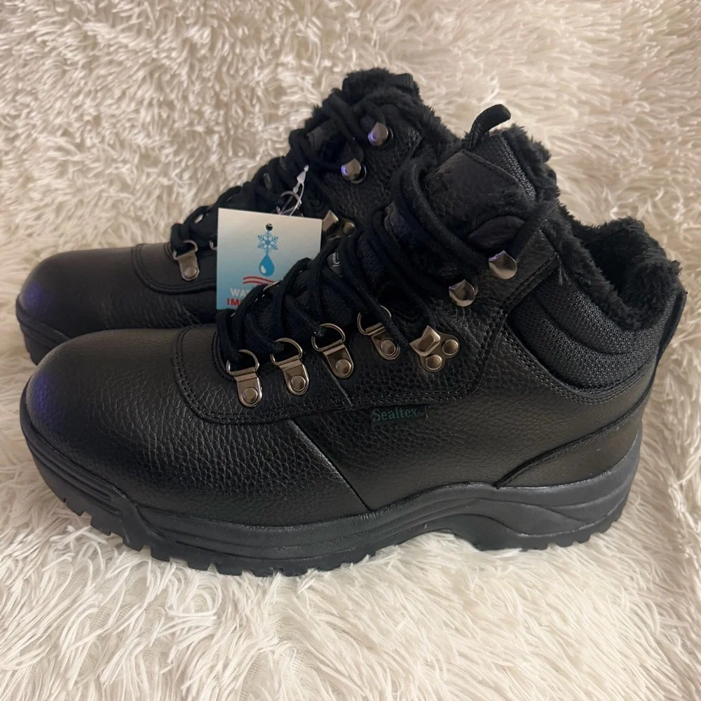 Propet Cliff Walker North Men's Boot With Faux Fur Lining Size 9.5 ex wide NWT